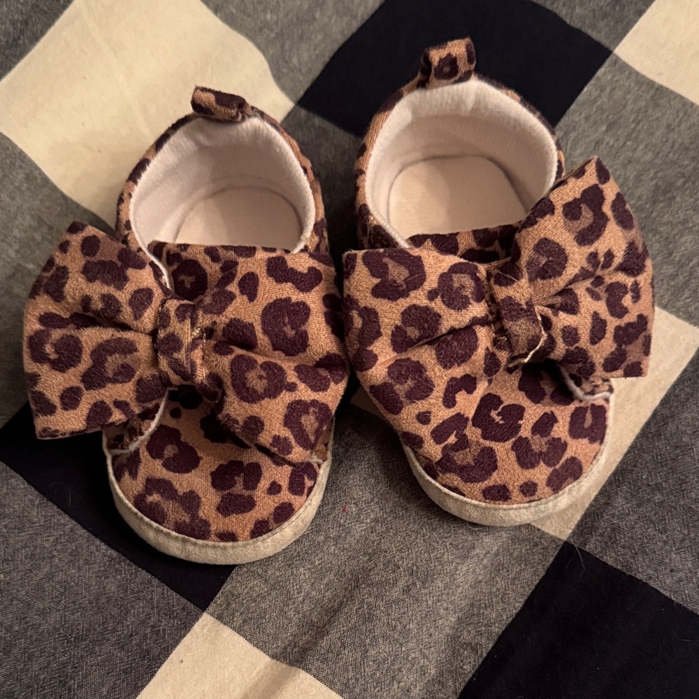 Leopard Print Baby Shoes with Bow